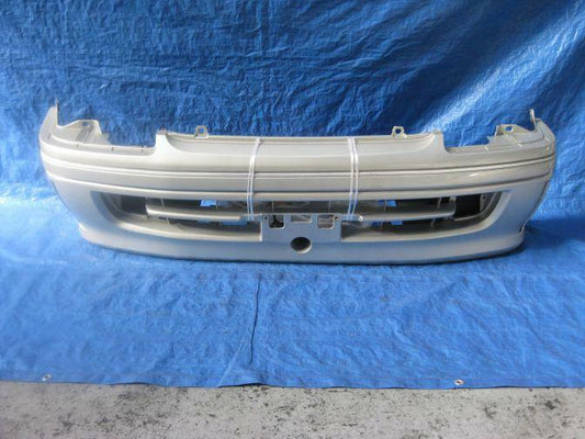 2003 TOYOTA REGIUS RCH41 FRONT BUMPER BAR 10/98-02/05