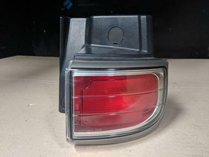 2008 NISSAN ELGRAND E51 RIGHT TAIL LIGHT 05/02-12/10