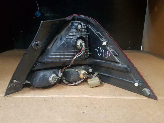 HONDA ODYSSEY RB1 LEFT TAIL LIGHT