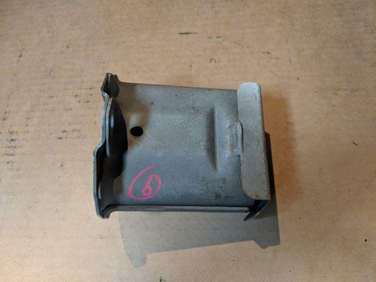 2004 NISSAN ELGRAND E51 BUMPER MOUNTING BRACKET 05/02-12/10