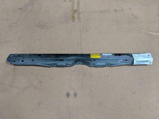 2002 LEXUS IS200 SXE10 FRONT BUMPER STIFFENER 01/98-10/05