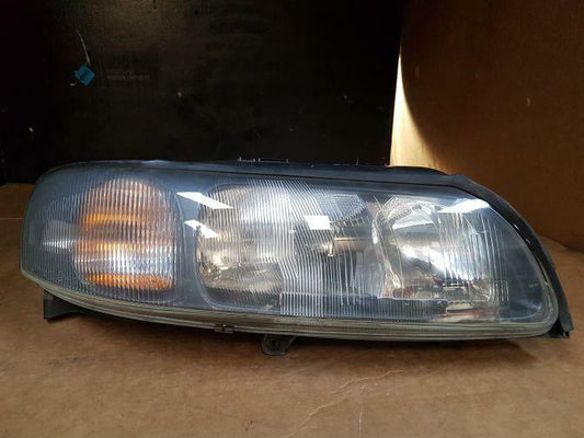 2004 VOLVO V70 YV1SW RIGHT HALOGEN HEADLIGHT 03/00-12/07